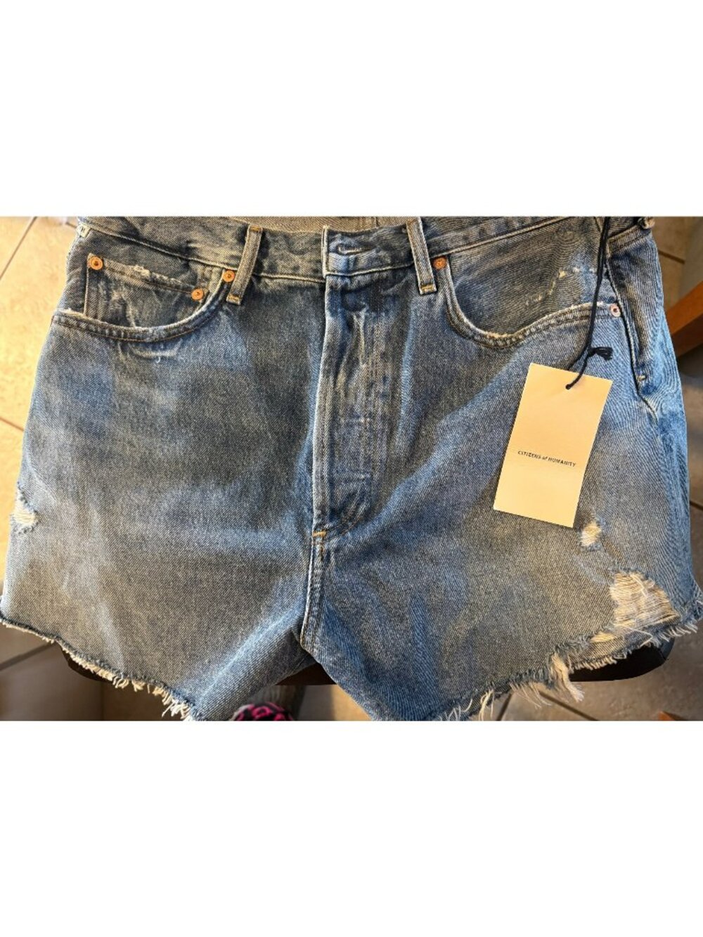 Citizens Of Humanity Marlow High Rise Vintage Distressed Shorts Size 30 NWT